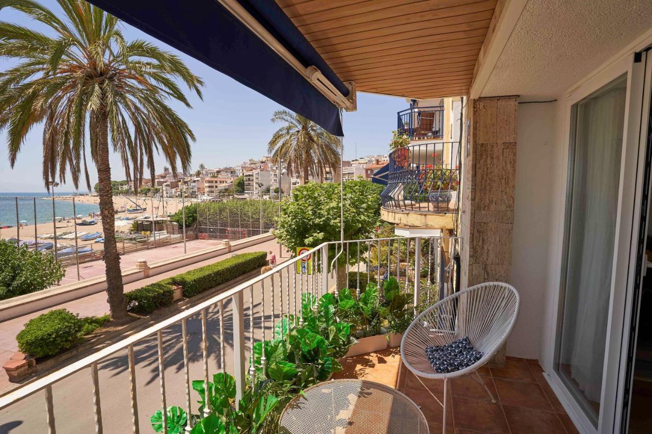 Apartamento Primera Linea De Mar Con Espectaculares Vistas Apartment Sant Pol De Mar Luaran gambar