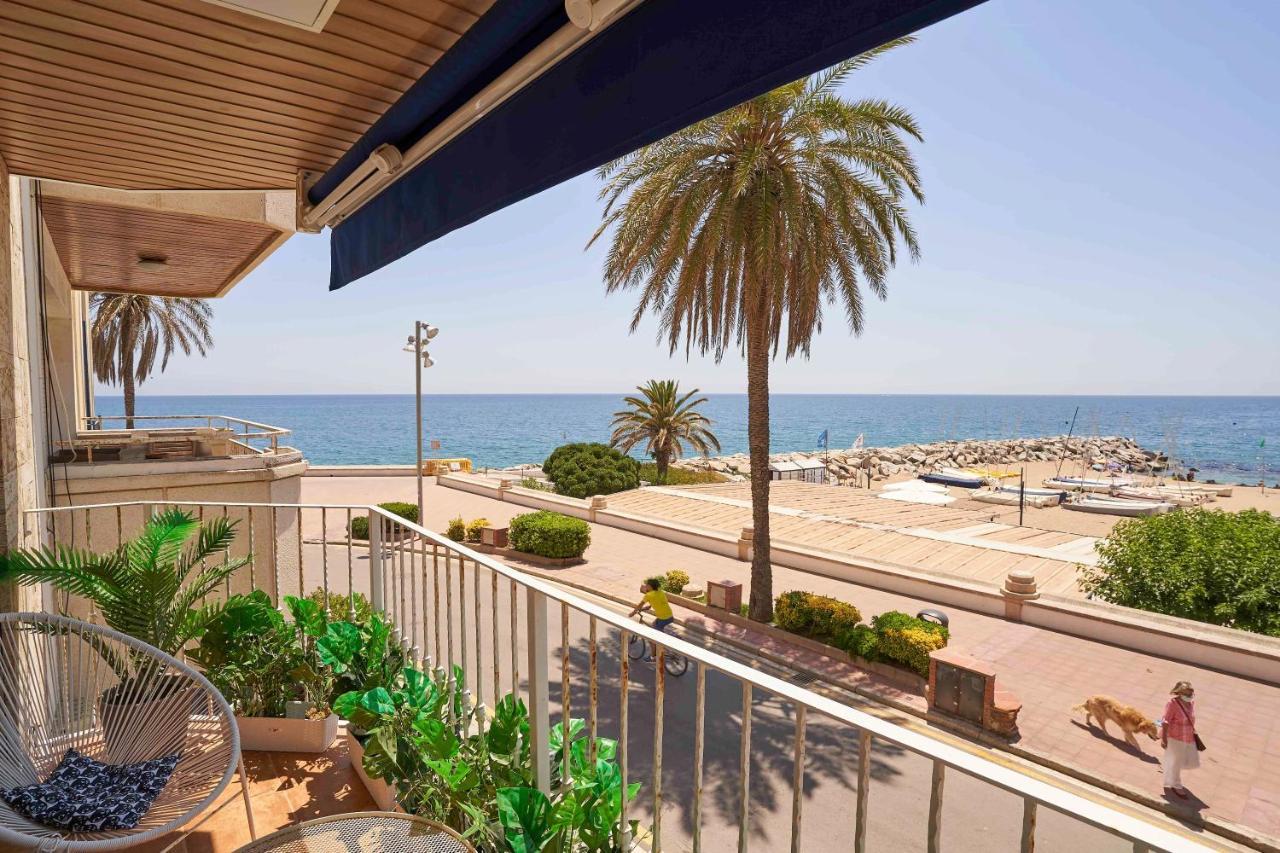Apartamento Primera Linea De Mar Con Espectaculares Vistas Apartment Sant Pol De Mar Luaran gambar